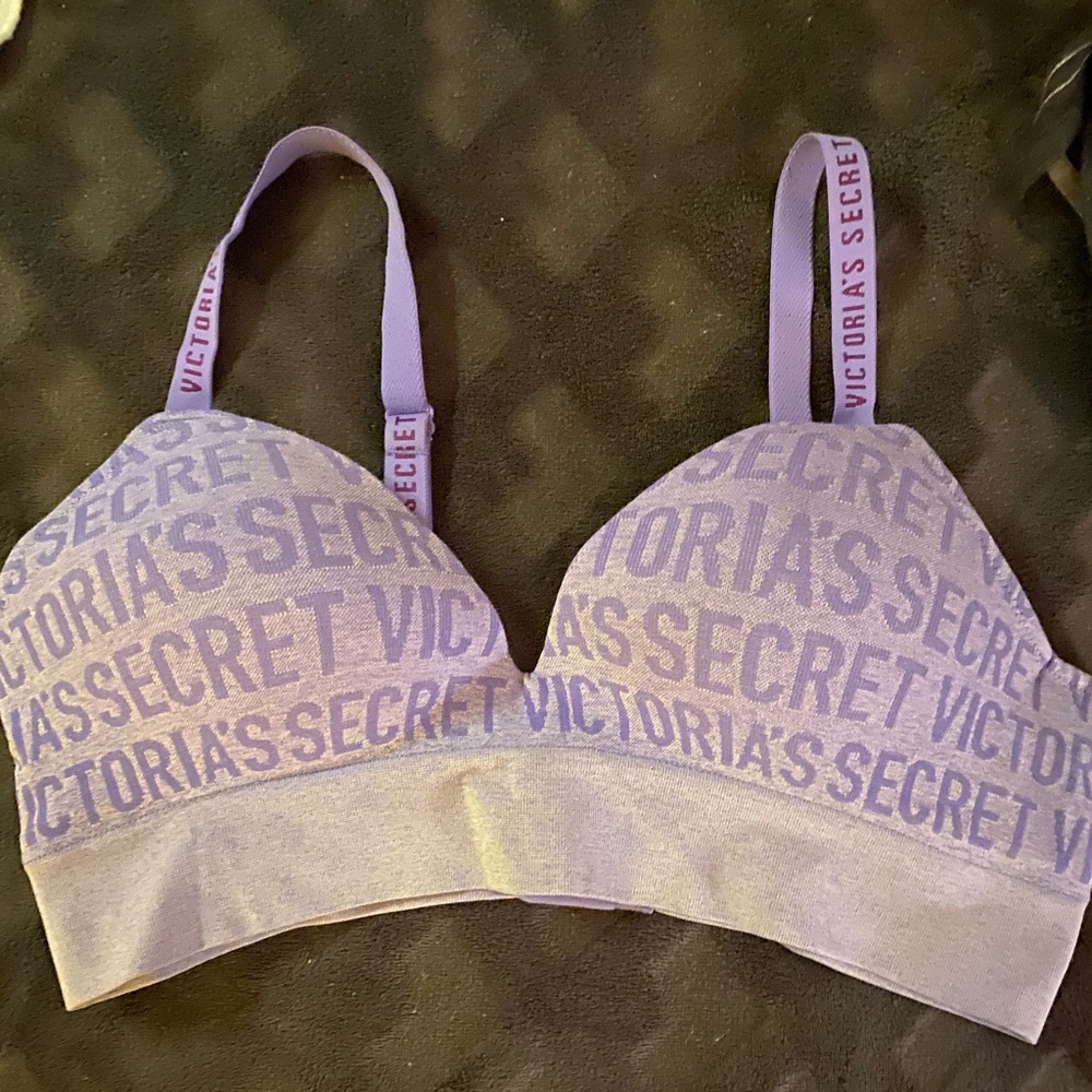 Victoria’s Secret 38C